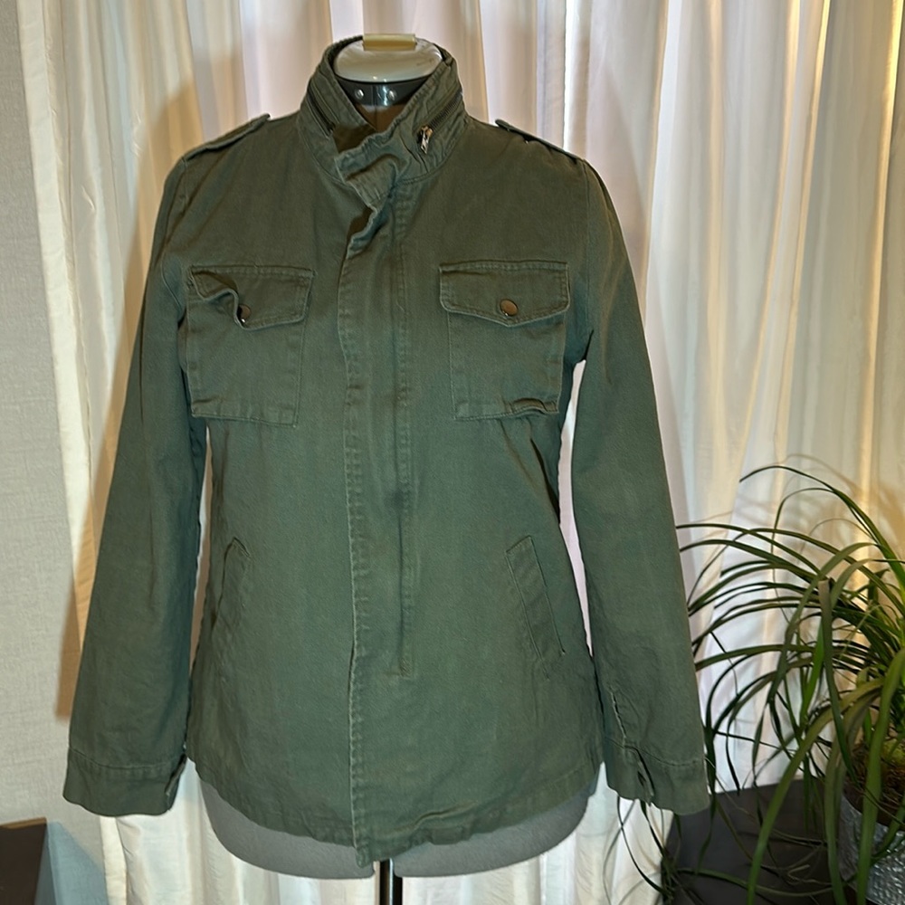 POL size Large olive denim jacket leopard liner